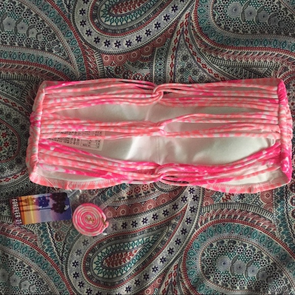 NWT tie-dye bikini top - Picture 2 of 3